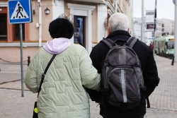 Про упрощенный механизм назначения пенсии рассказали в Минтруда