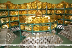 Золотовалютные резервы страны приближаются к девяти миллиардам долларов
