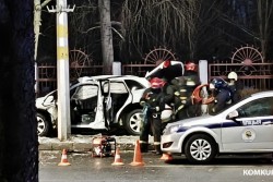 В Бобруйске Audi вылетел с проезжей части. На место ДТП прибыли ГАИ, скорая, МЧС (видео)