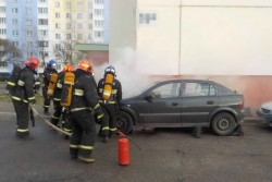 28 марта на улице Западной в Бобруйске горел автомобиль