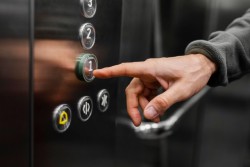 В Азербайджане открылось сборочное производство лифтов «Могилевлифтмаш». Оно будет работать в Баку