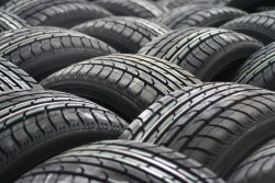 Почему не стоит спешить «переобувать» свое авто: рассказали в ГАИ