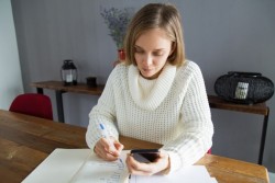Ограничение размера процентов, отсрочки платежа: подписан закон о потребительском кредите и микрозайме